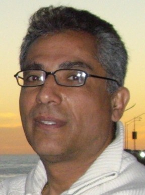 <span>Rafael, 70</span> <span style='width: 25px; height: 16px; float: right; background-image: url(/bitmaps/flags_small/US.PNG)'> </span><span style='float: right;margin-right: 20px;'><i class='fa fa-heart'></i> 2</span><br><span>Los Angeles, United States of America</span> <input type='button' class='joinbtn' style='float: right' value='JOIN NOW' />