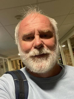 American men looking for love