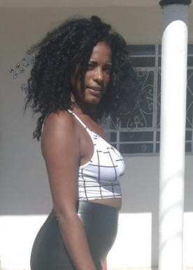 <span>Yoandra Proenza, 52</span> <span style='width: 25px; height: 16px; float: right; background-image: url(/bitmaps/flags_small/CU.PNG)'> </span><span style='float: right;margin-right: 20px;'><i class='fa fa-heart'></i> 10</span><br><span>Camaguey, Cuba</span> <input type='button' class='joinbtn' style='float: right' value='JOIN NOW' />