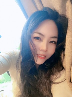<span>Qing Hua, 42</span> <span style='width: 25px; height: 16px; float: right; background-image: url(/bitmaps/flags_small/CN.PNG)'> </span><span style='float: right;margin-right: 20px;'><i class='fa fa-heart'></i> 55</span><br><span>Ganzhou, China</span> <input type='button' class='joinbtn' style='float: right' value='JOIN NOW' />