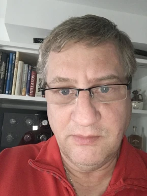 <span>Fredi, 59</span>&nbsp;<span style='width: 25px; height: 16px; float: right; background-image: url(/bitmaps/flags_small/AT.PNG)'>&nbsp;</span><br><span>Rennweg, Austria</span>&nbsp;<input type='button' class='joinbtn' style='float: right' value='JOIN NOW' />