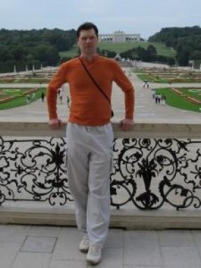 English men looking for love