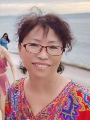 <span>Jingmin, 62</span> <span style='width: 25px; height: 16px; float: right; background-image: url(/bitmaps/flags_small/US.PNG)'> </span><span style='float: right;margin-right: 20px;'><i class='fa fa-heart'></i> 10</span><br><span>Irvine, United States of America</span> <input type='button' class='joinbtn' style='float: right' value='JOIN NOW' />