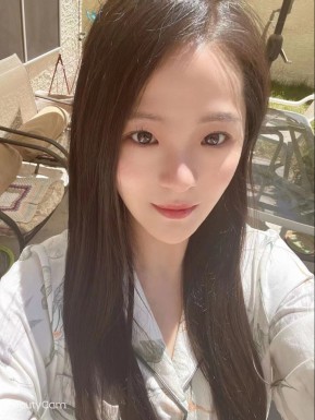 <span>Xiaoxue, 33</span> <span style='width: 25px; height: 16px; float: right; background-image: url(/bitmaps/flags_small/CN.PNG)'> </span><span style='float: right;margin-right: 20px;'><i class='fa fa-heart'></i> 24</span><br><span>Beijing, China</span> <input type='button' class='joinbtn' style='float: right' value='JOIN NOW' />