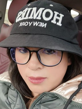 <span>晨, 47</span> <span style='width: 25px; height: 16px; float: right; background-image: url(/bitmaps/flags_small/CN.PNG)'> </span><span style='float: right;margin-right: 20px;'><i class='fa fa-heart'></i> 12</span><br><span>Quzhou, China</span> <input type='button' class='joinbtn' style='float: right' value='JOIN NOW' />