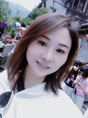 <span>Xue, 41</span> <span style='width: 25px; height: 16px; float: right; background-image: url(/bitmaps/flags_small/CN.PNG)'> </span><span style='float: right;margin-right: 20px;'><i class='fa fa-heart'></i> 16</span><br><span>Shenyang, China</span> <input type='button' class='joinbtn' style='float: right' value='JOIN NOW' />