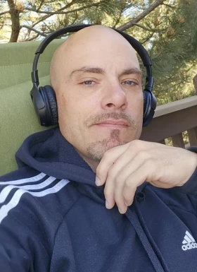 American men looking for love