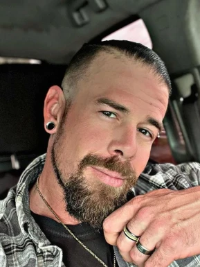 American men looking for love