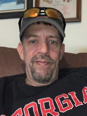 <span>Mickey, 51</span> <span style='width: 25px; height: 16px; float: right; background-image: url(/bitmaps/flags_small/US.PNG)'> </span><span style='float: right;margin-right: 20px;'><i class='fa fa-heart'></i> 2</span><br><span>Hammond, United States of America</span> <input type='button' class='joinbtn' style='float: right' value='JOIN NOW' />