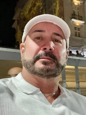 American men looking for love