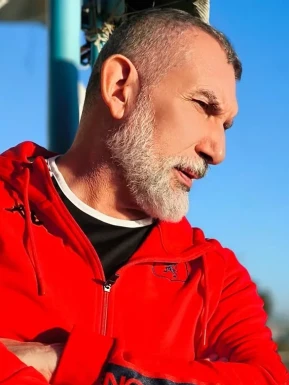 American men looking for love