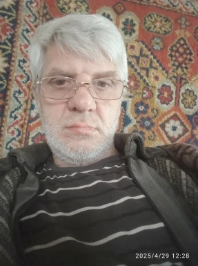 <span>Vasiliy, 54</span> <span style='width: 25px; height: 16px; float: right; background-image: url(/bitmaps/flags_small/RU.PNG)'> </span><br><span>Rostov-na-D, ロシア</span> <input type='button' class='joinbtn' style='float: right' value='JOIN NOW' />