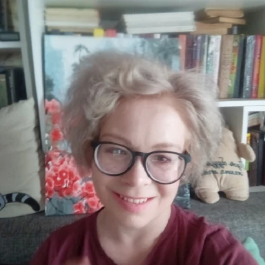 <span>Alina, 27</span> <span style='width: 25px; height: 16px; float: right; background-image: url(/bitmaps/flags_small/RU.PNG)'> </span><br><span>Moscow, Russia</span> <input type='button' class='joinbtn' style='float: right' value='JOIN NOW' />