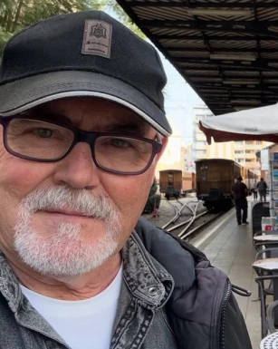 American men looking for love