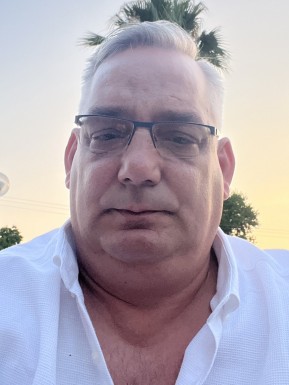 <span>Heiko, 51</span> <span style='width: 25px; height: 16px; float: right; background-image: url(/bitmaps/flags_small/DE.PNG)'> </span><span style='float: right;margin-right: 20px;'><i class='fa fa-heart'></i> 3</span><br><span>Heidelberg, Germany</span> <input type='button' class='joinbtn' style='float: right' value='JOIN NOW' />