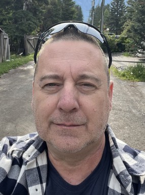Canadian men looking for love