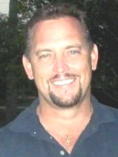 <span>Darren, 59</span> <span style='width: 25px; height: 16px; float: right; background-image: url(/bitmaps/flags_small/US.PNG)'> </span><span style='float: right;margin-right: 20px;'><i class='fa fa-heart'></i> 3</span><br><span>Miami, United States of America</span> <input type='button' class='joinbtn' style='float: right' value='JOIN NOW' />