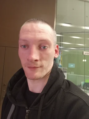 <span>Dmitriy, 42</span>&nbsp;<span style='width: 25px; height: 16px; float: right; background-image: url(/bitmaps/flags_small/RU.PNG)'>&nbsp;</span><br><span>Novosibirsk, ロシア</span>&nbsp;<input type='button' class='joinbtn' style='float: right' value='JOIN NOW' />