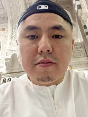 Foreign men for dating