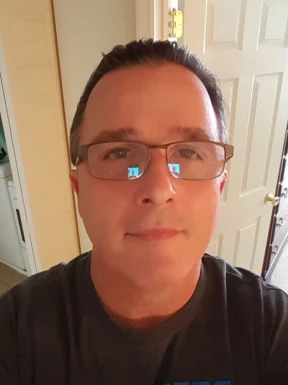 English men looking for love