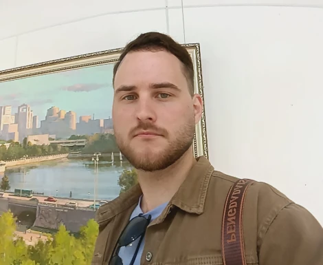 <span>Andrey, 26</span>&nbsp;<span style='width: 25px; height: 16px; float: right; background-image: url(/bitmaps/flags_small/RU.PNG)'>&nbsp;</span><br><span>Severo-Yeni, ロシア</span>&nbsp;<input type='button' class='joinbtn' style='float: right' value='JOIN NOW' />