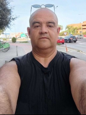 Spanish men looking for love